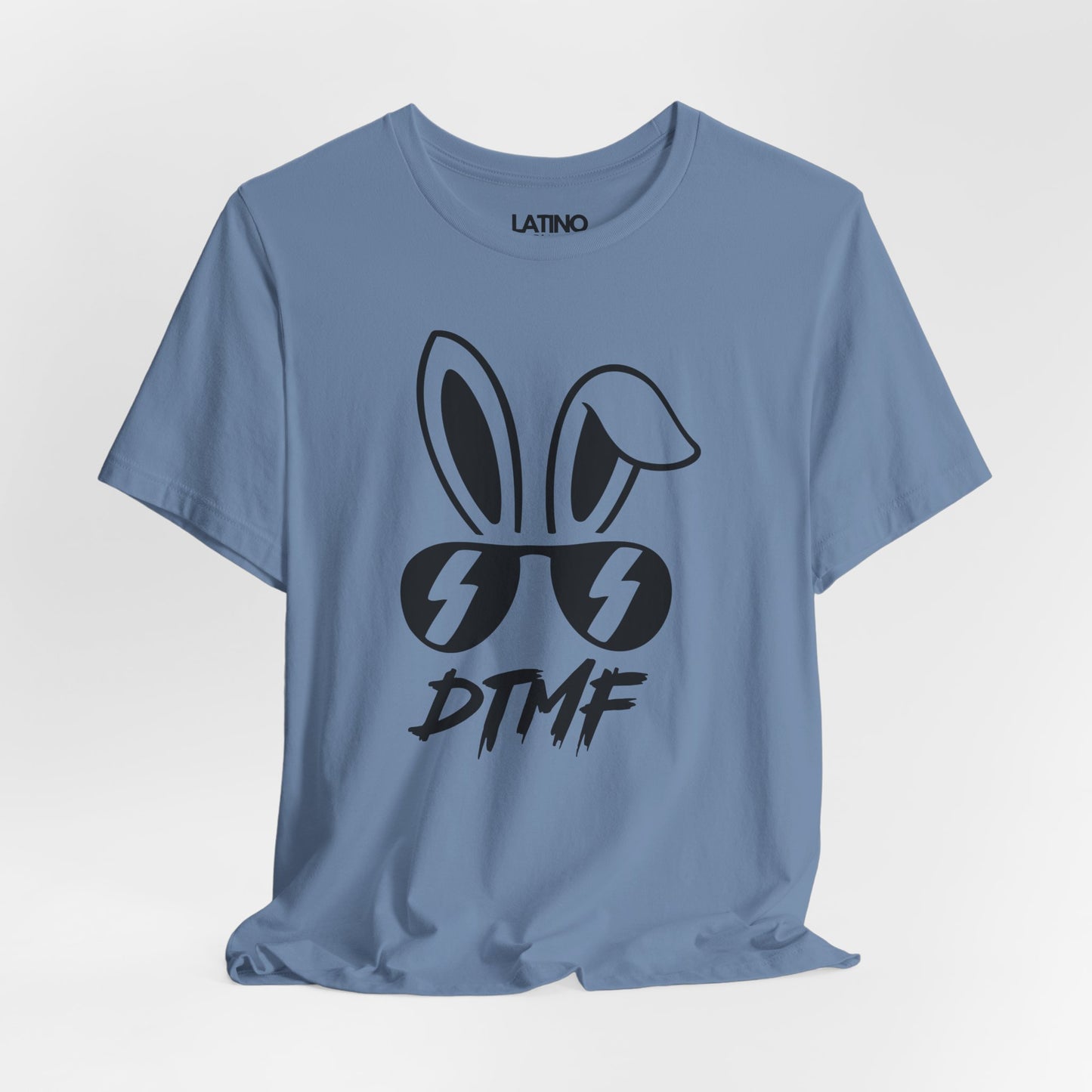 "DTMF" Bunny T-Shirt - Débi Tirar Mas Fotos