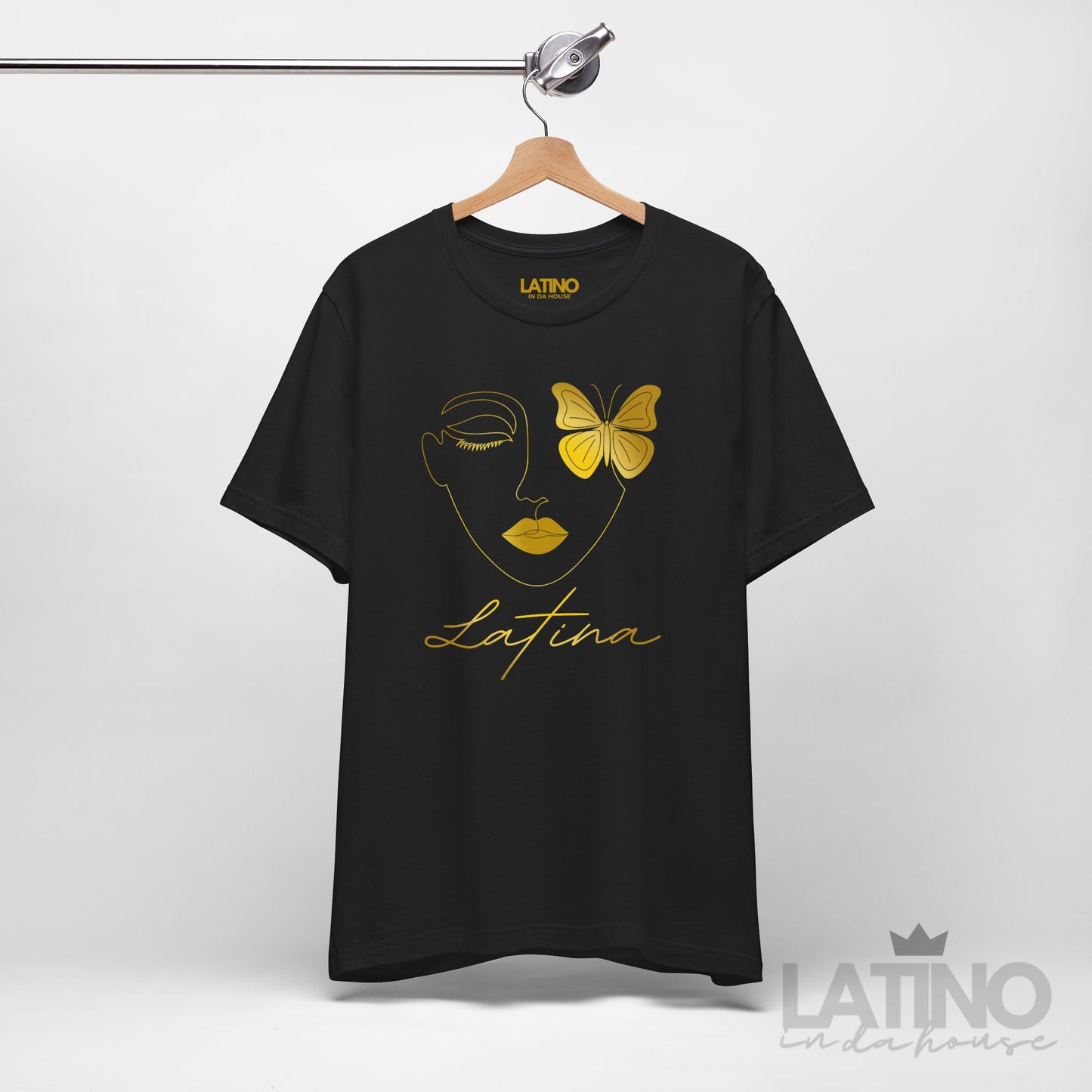 “Latina Face & Butterfly” T-Shirt