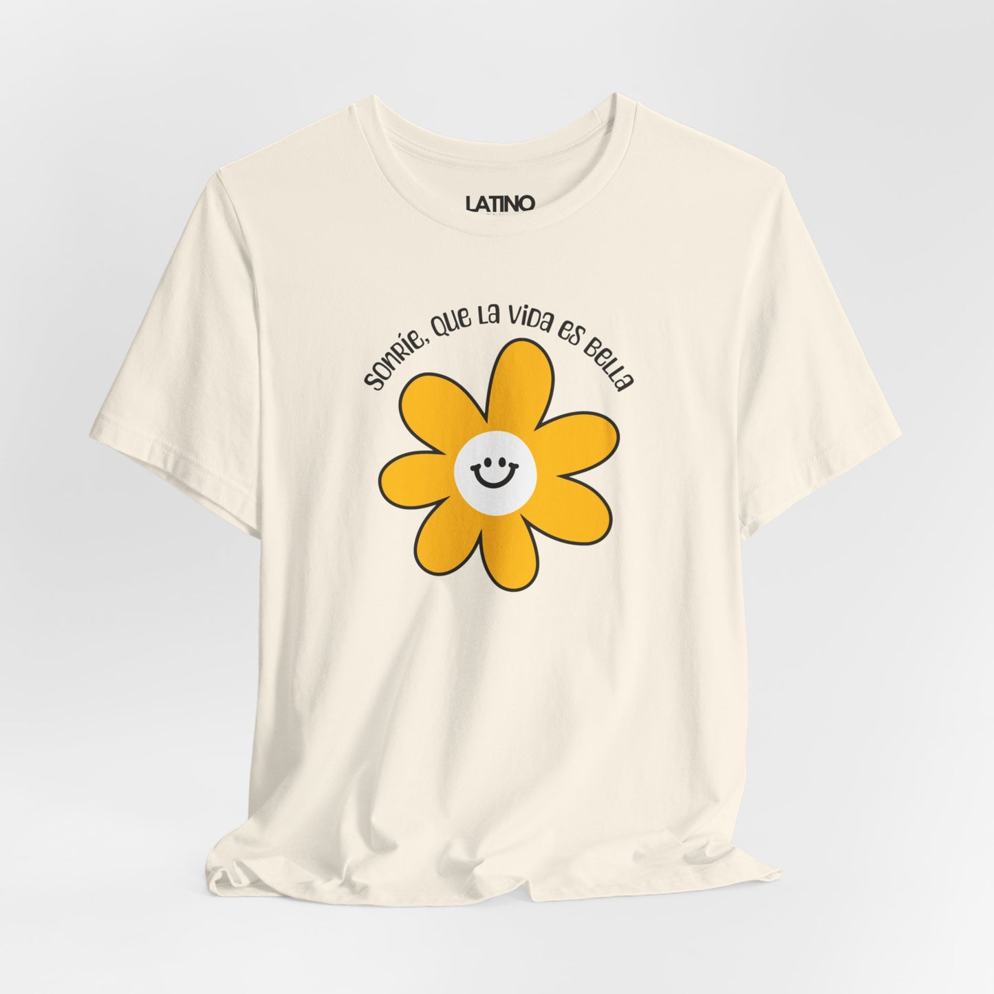 Sonríe Que La Vida Es Bella T-Shirt