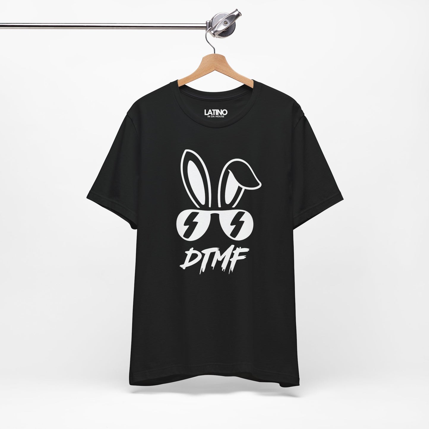 "DTMF" Bunny T-Shirt - Débi Tirar Mas Fotos