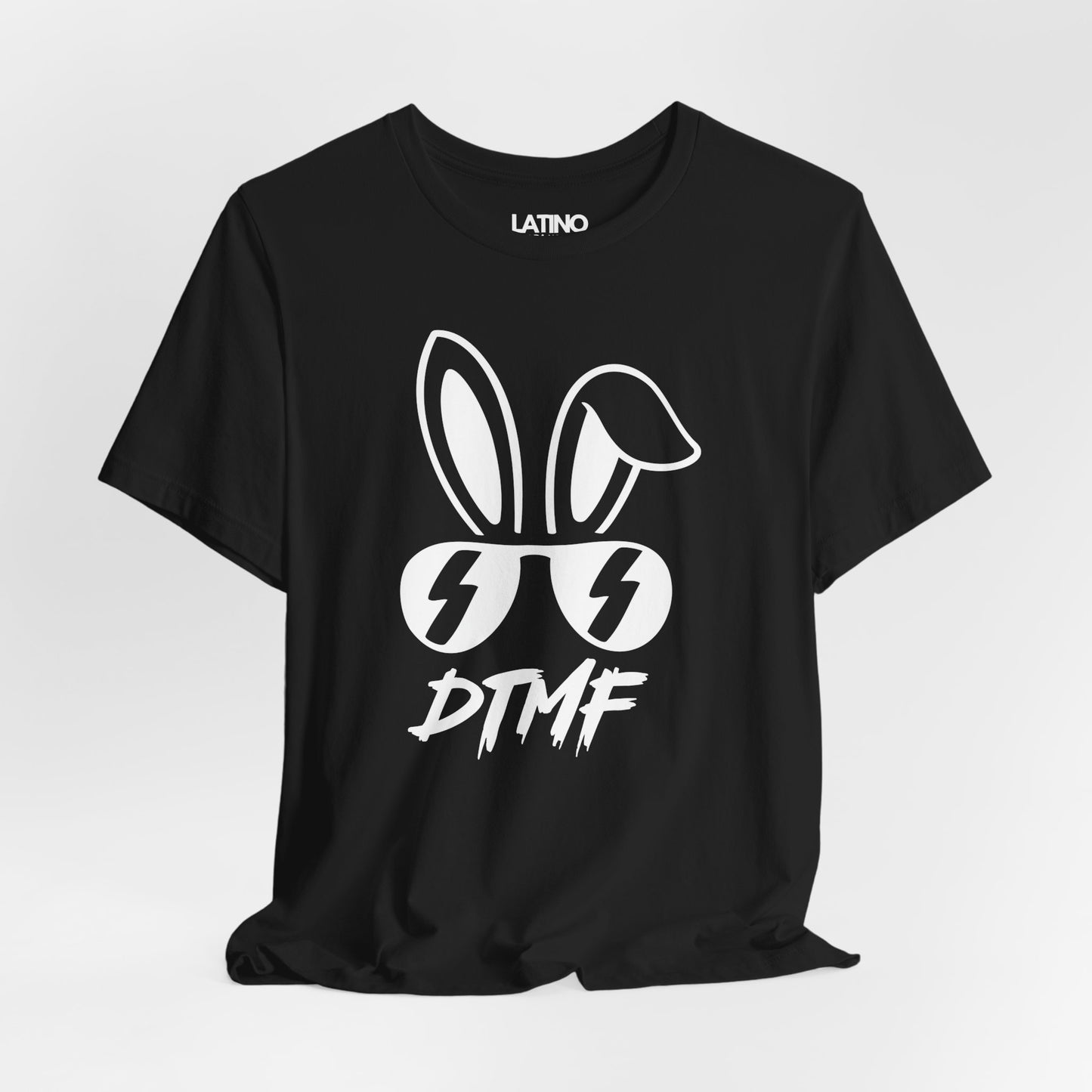 "DTMF" Bunny T-Shirt - Débi Tirar Mas Fotos