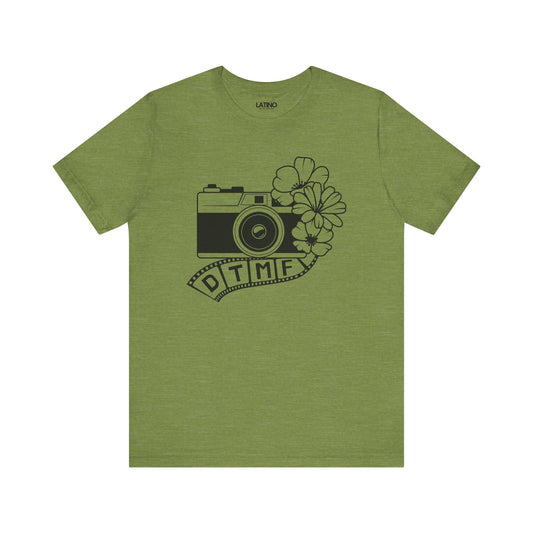 DTMF Heather T-Shirt "Debí Tirar Más Fotos"