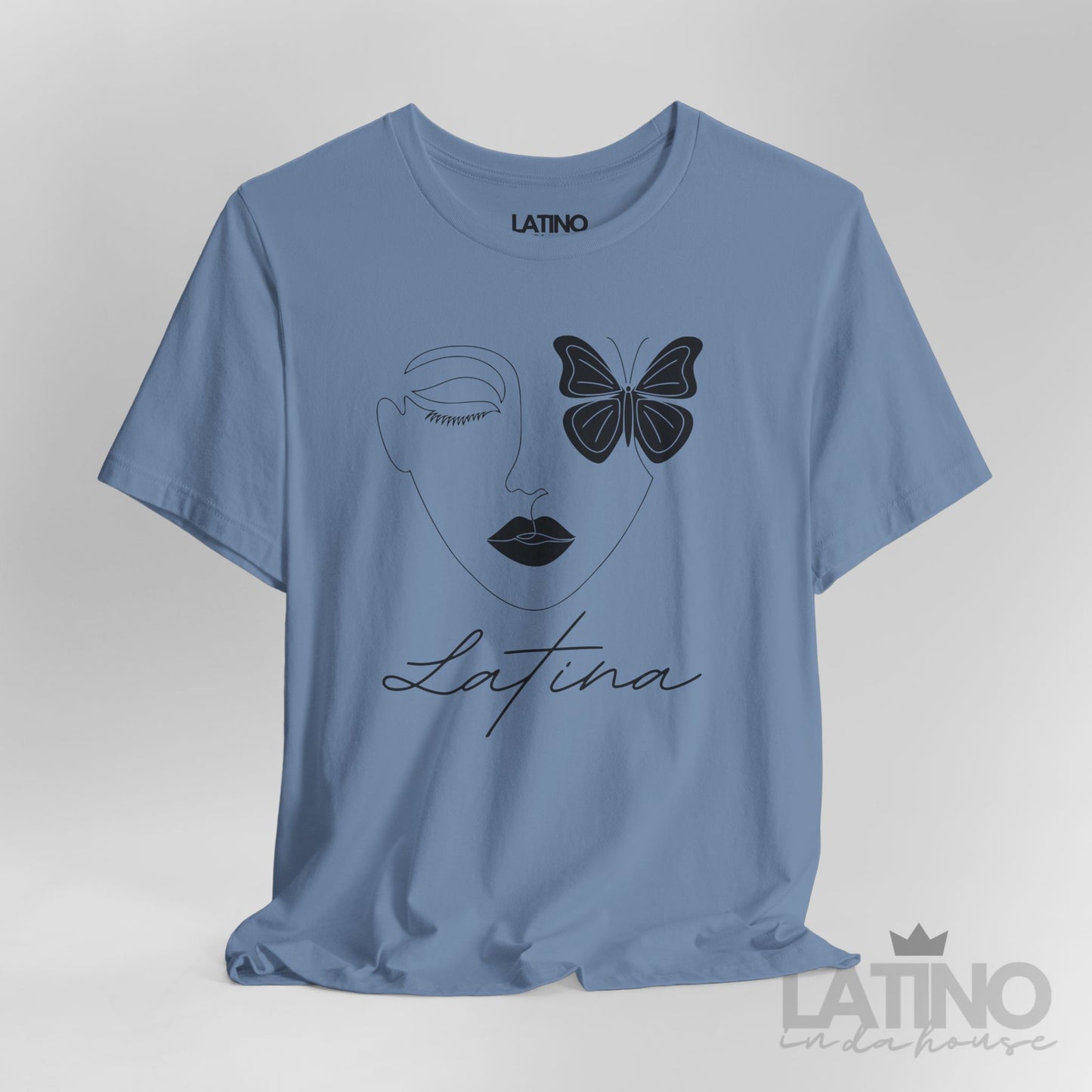 “Latina Face & Butterfly” T-Shirt