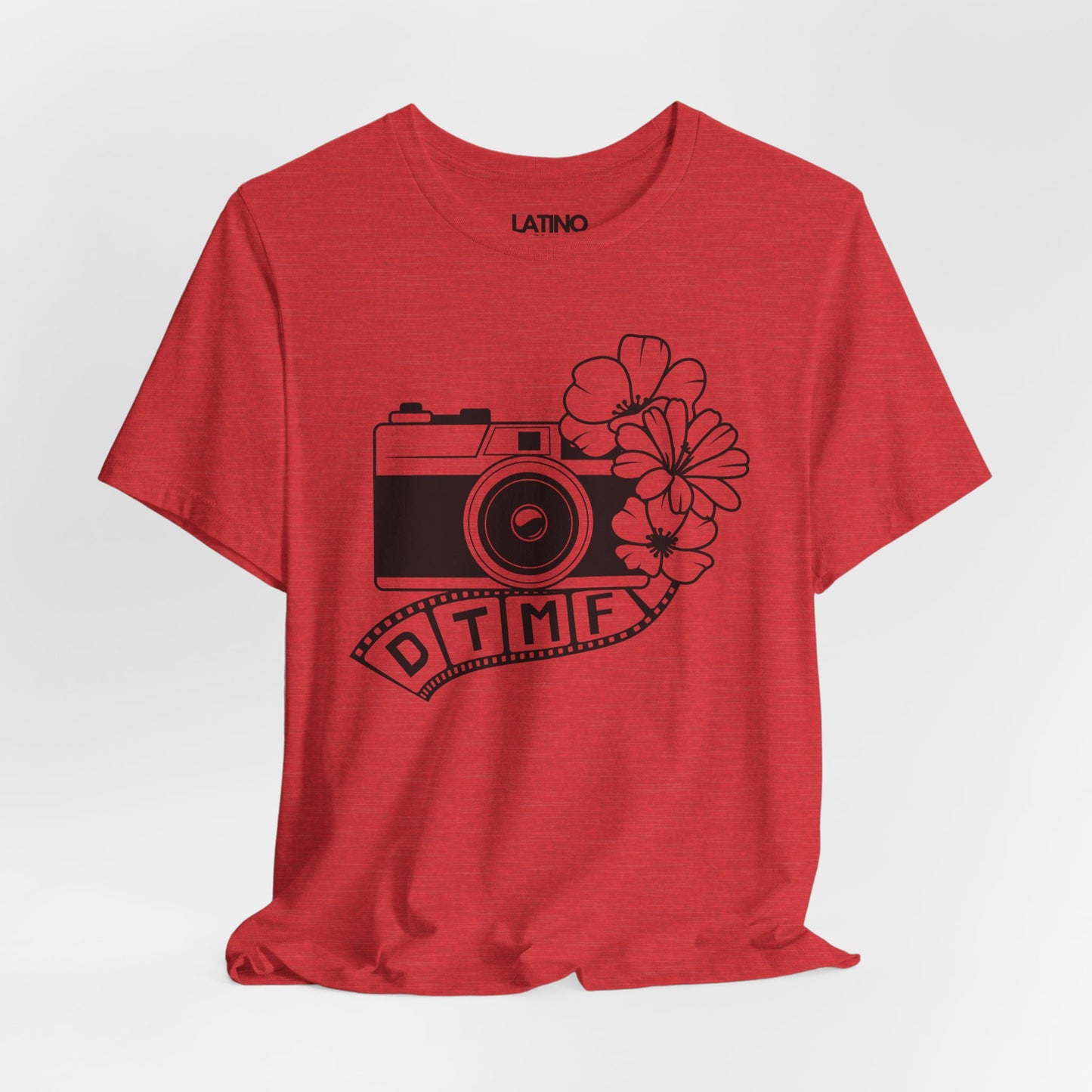 DTMF Heather T-Shirt "Debí Tirar Más Fotos"