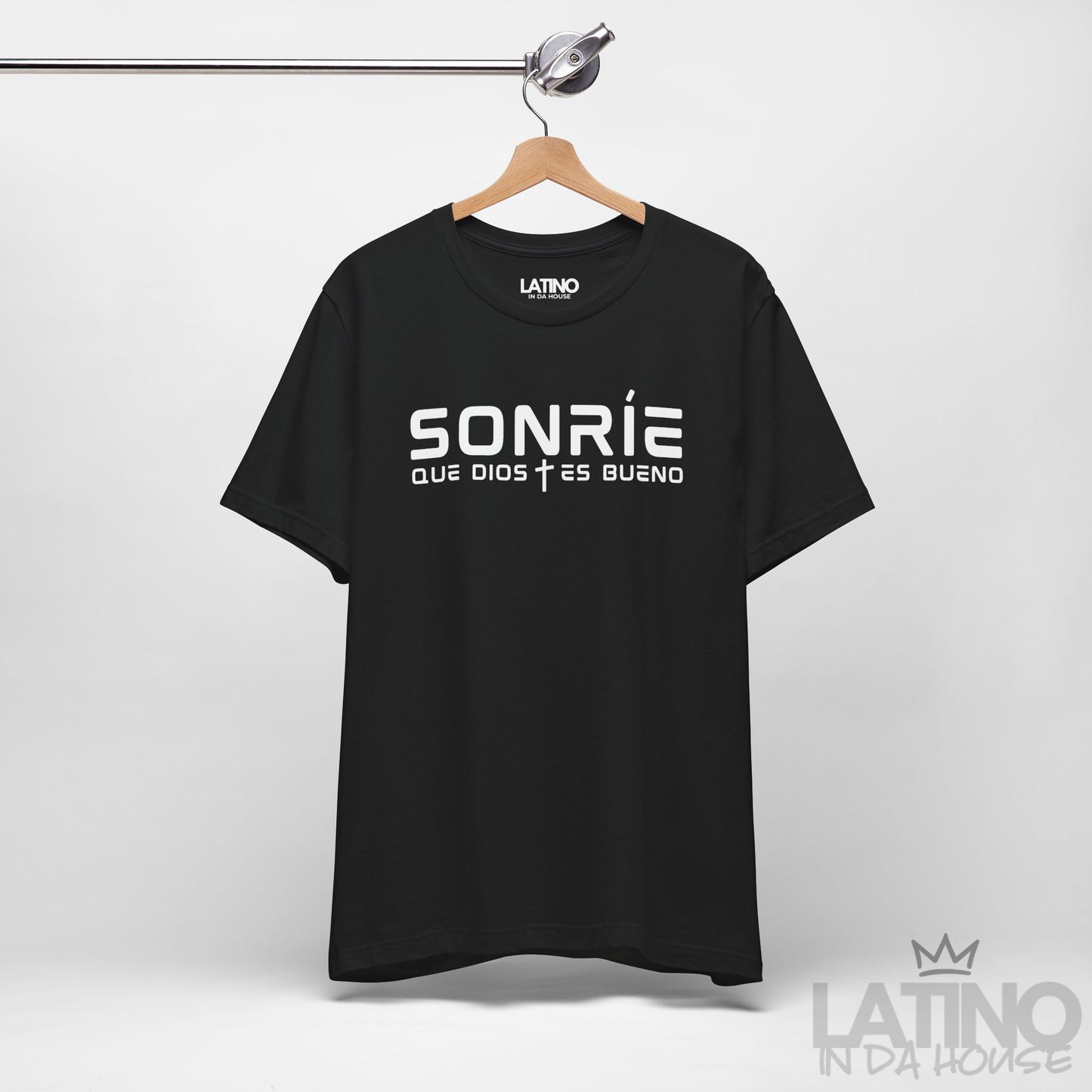 “Sonríe Que Dios Es Bueno” Faith T-Shirt