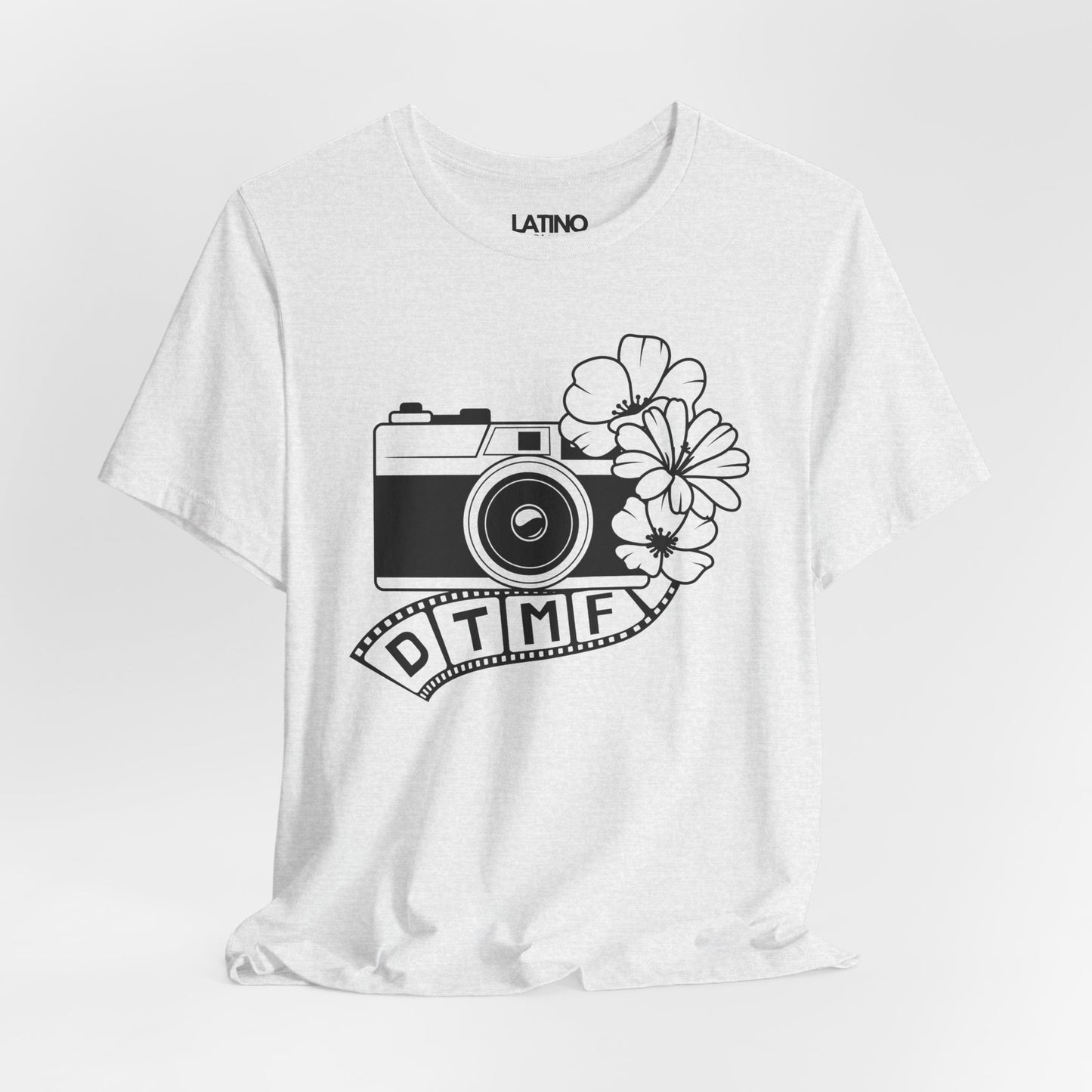 DTMF Heather T-Shirt "Debí Tirar Más Fotos"