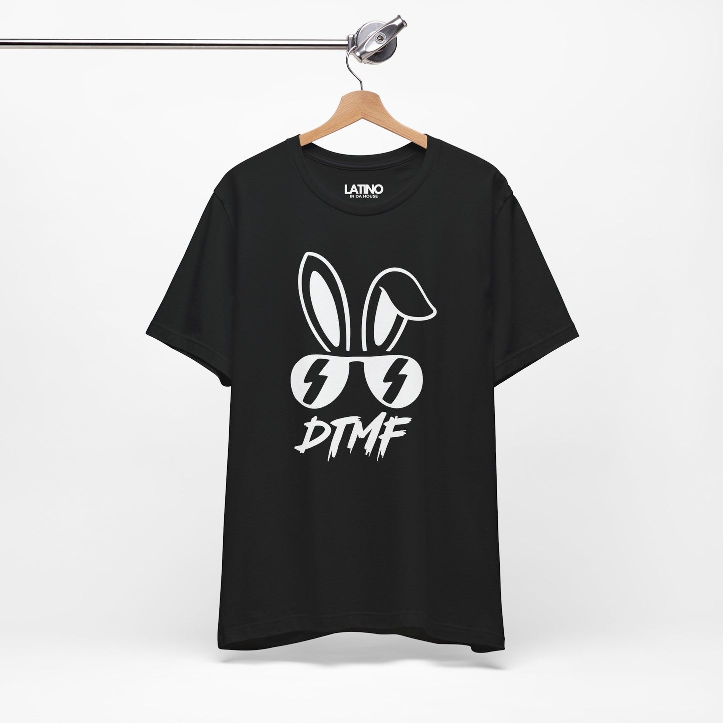 "DTMF" Bunny T-Shirt - Débi Tirar Mas Fotos