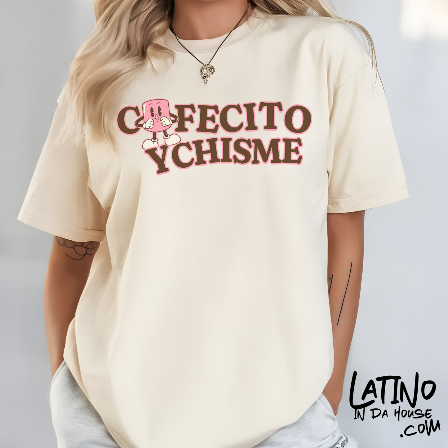 "Cafecito y Chisme" T-Shirt