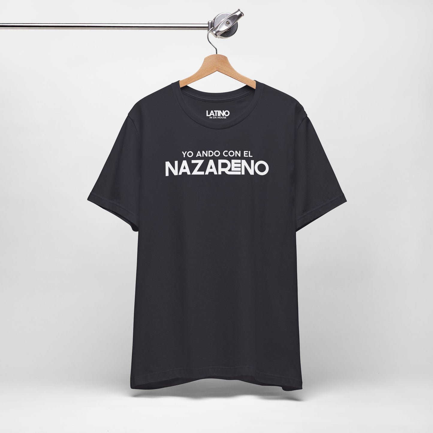 “Yo Ando Con El Nazareno” T-Shirt | Fe Tee