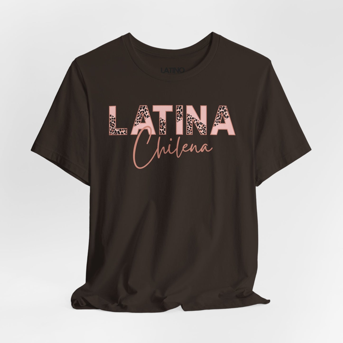 "Latina Chilena Leopard Print" T-Shirt