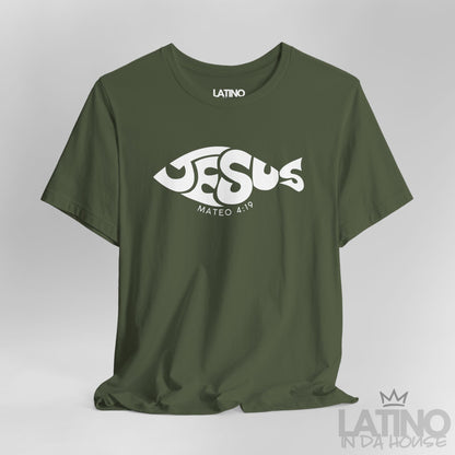 “Jesús” Fish T-Shirt | Mateo 4:19 Faith Tee