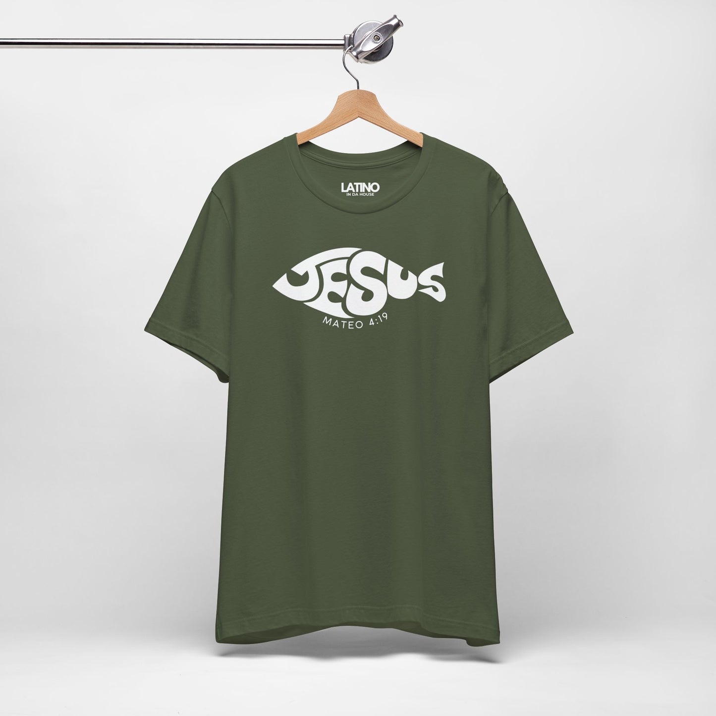 “Jesús” Fish T-Shirt | Mateo 4:19 Faith Tee