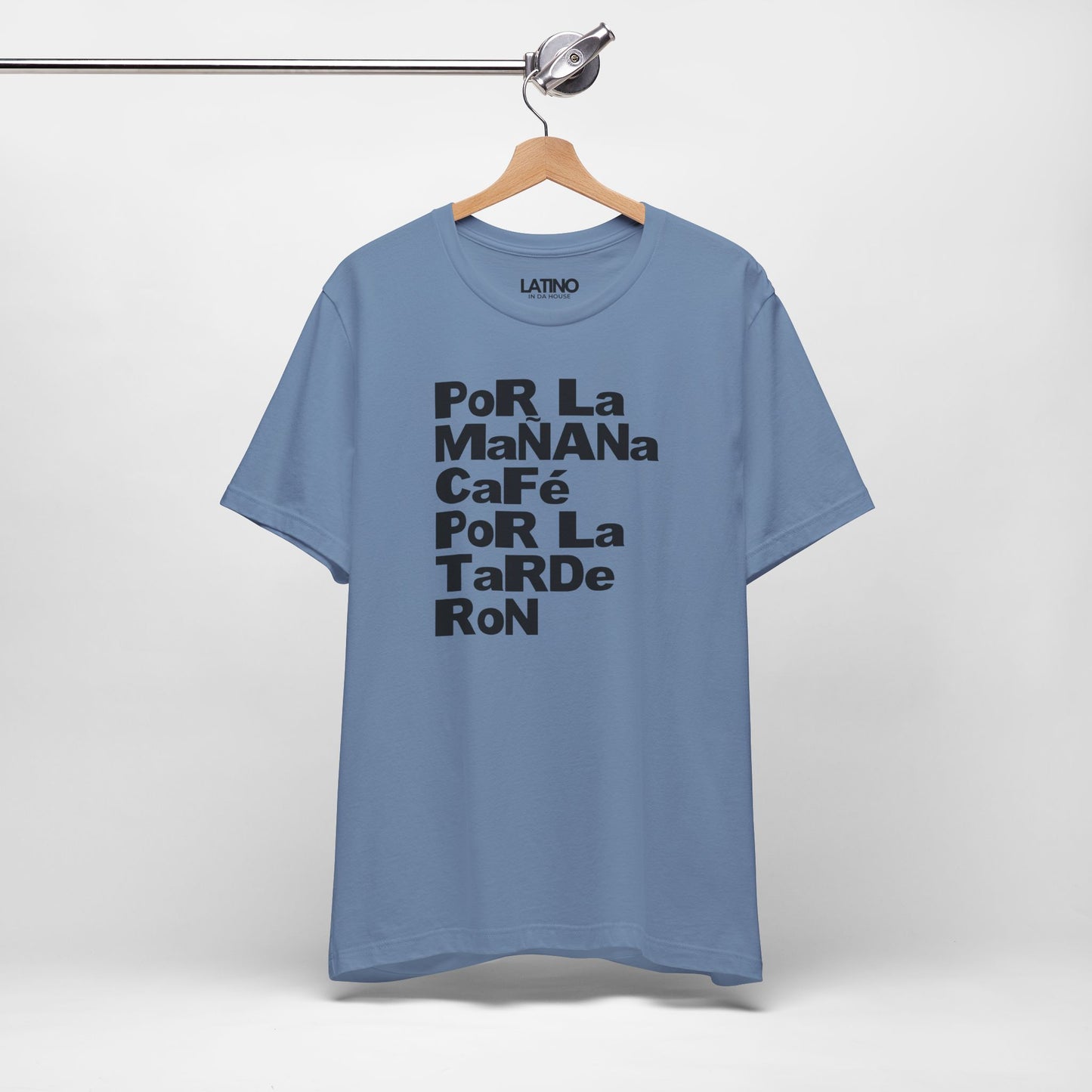 "Por la Mañana Café, Tarde Ron" T-Shirt