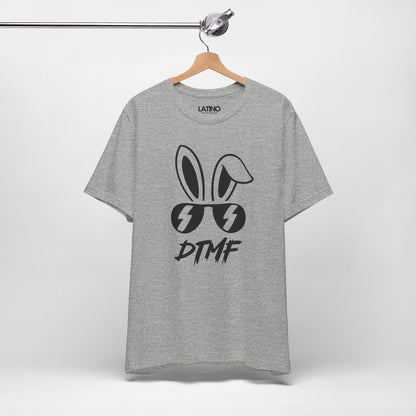 "DTMF" Bunny T-Shirt - Débi Tirar Mas Fotos