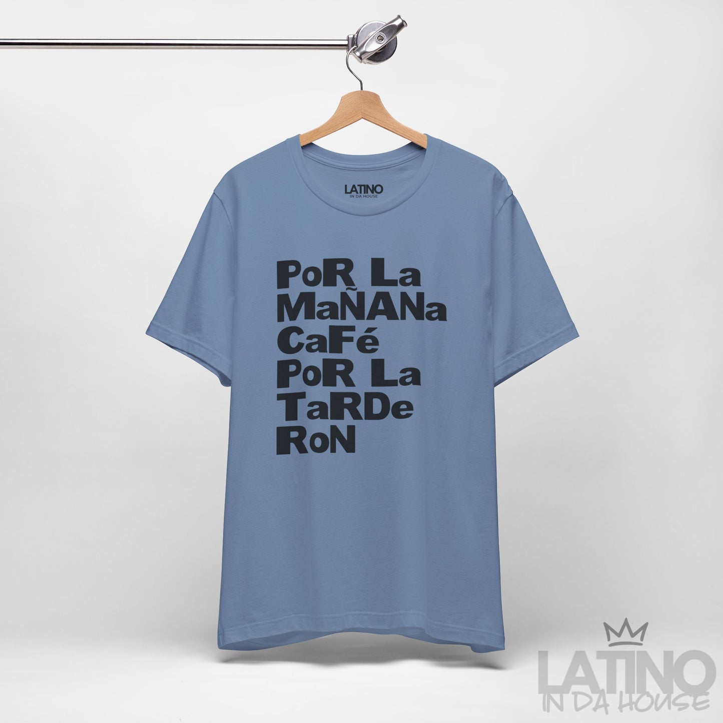 "Por la Mañana Café, Tarde Ron" T-Shirt