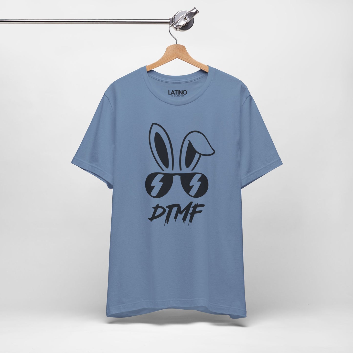"DTMF" Bunny T-Shirt - Débi Tirar Mas Fotos