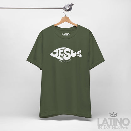 “Jesús” Fish T-Shirt | Mateo 4:19 Faith Tee