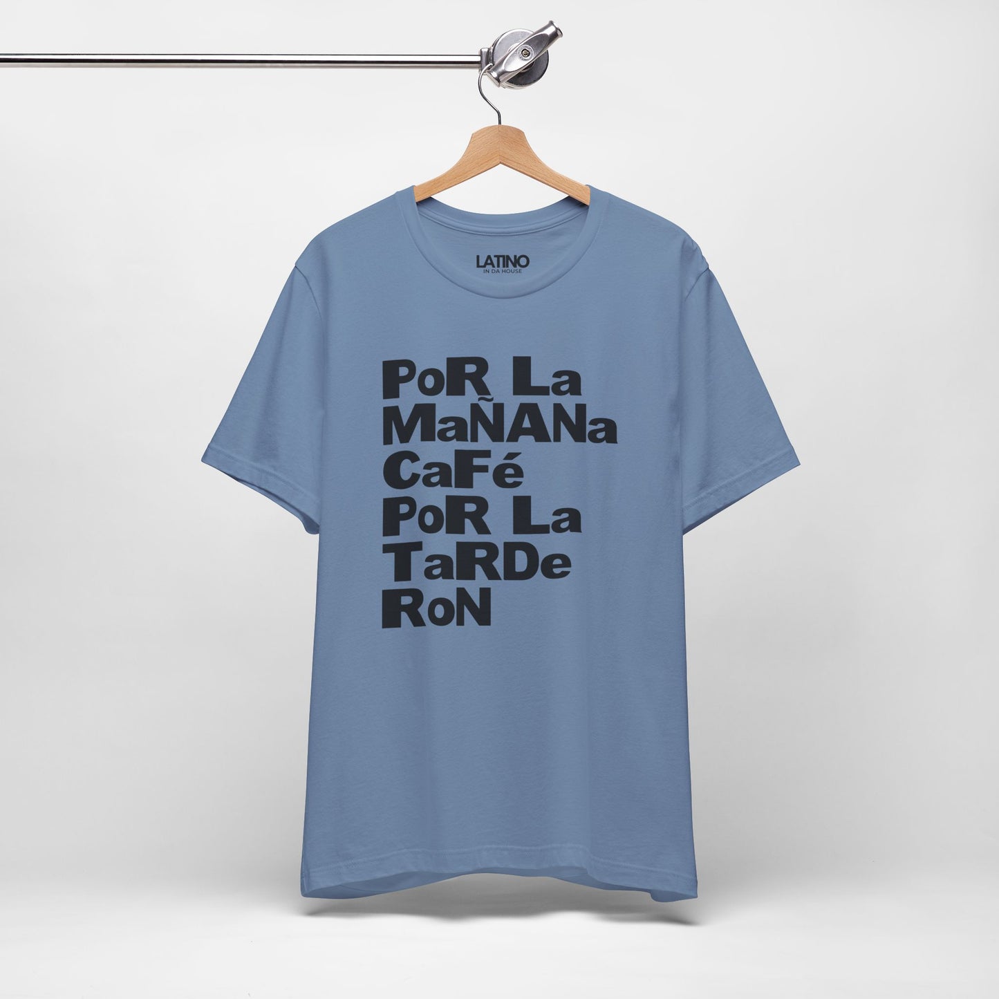 "Por la Mañana Café, Tarde Ron" T-Shirt