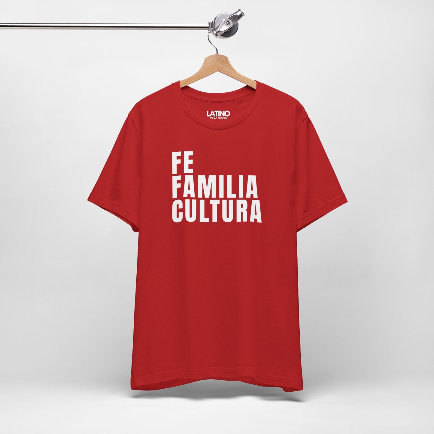 “Fe Familia Cultura” T-Shirt | Fe Tee