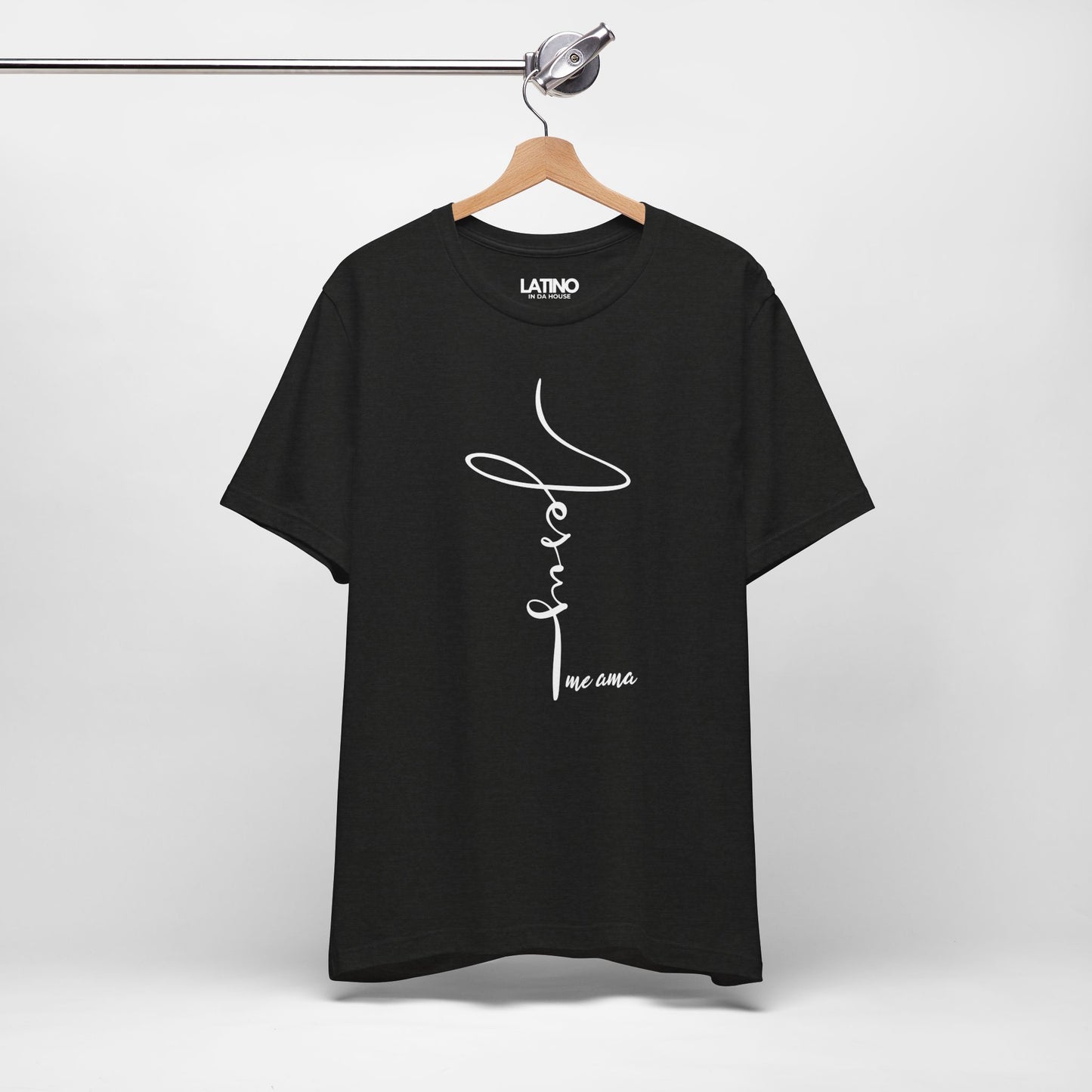 “Jesús Me Ama” T-Shirt | Jesus Loves Me