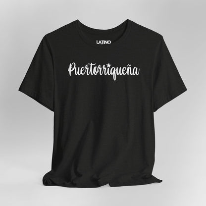 Close Up Puertorriqueña Black Heather T-Shirt a soft, elegant script with a cute estrellita over the “i”. Perfect for every proud Boricua Queen who carries la isla en el corazón. Latino In Da House
