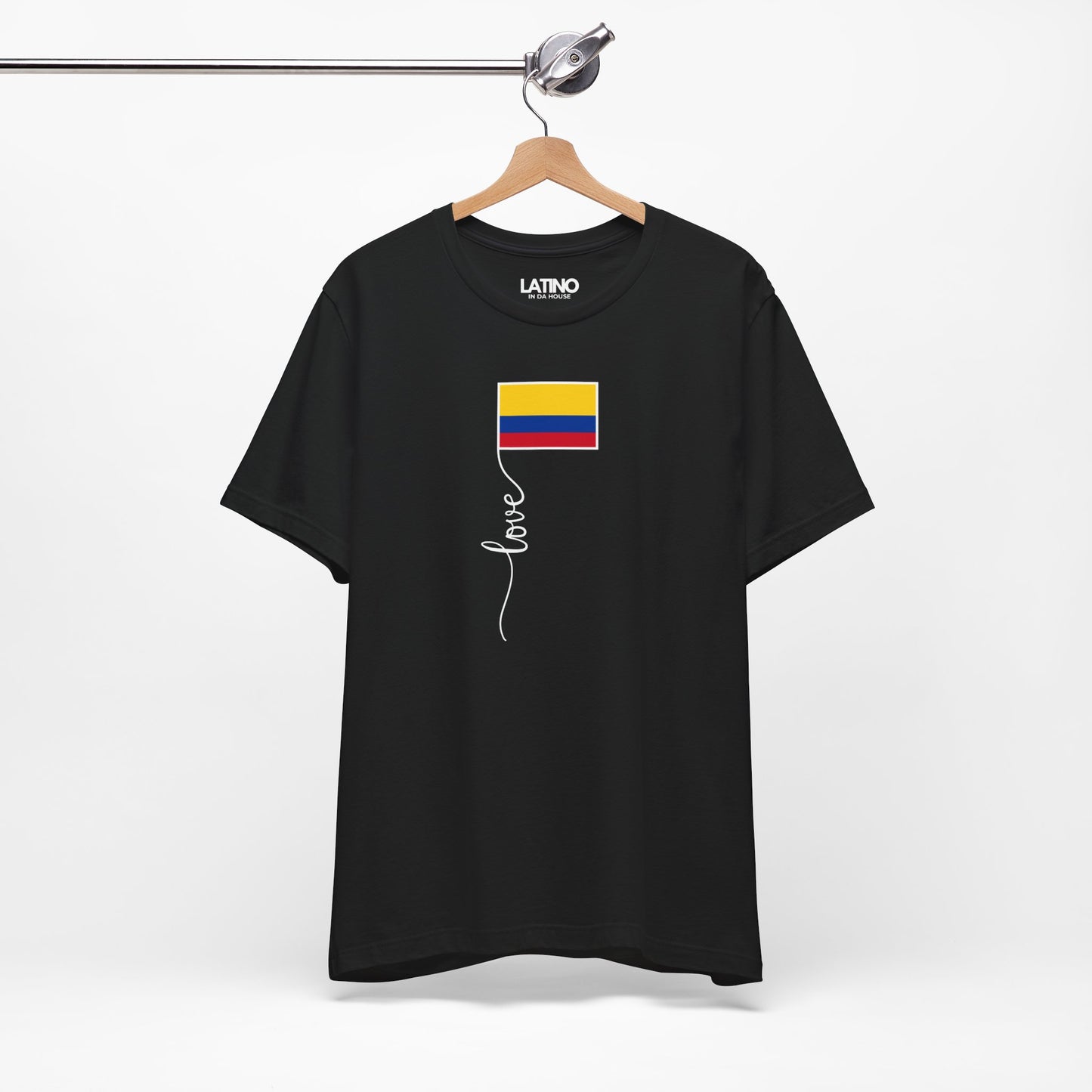 "Colombia Flag Love Script" T-Shirt