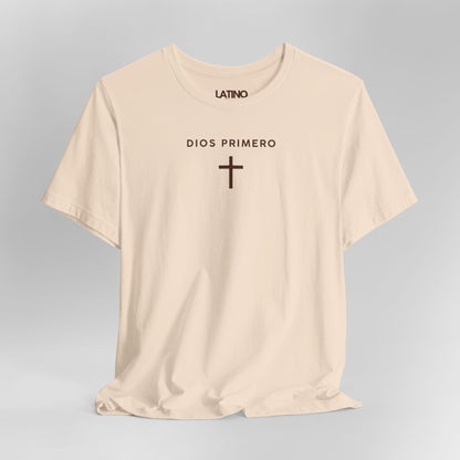 Close Up Dios Primero Faith Latino Minimalist Soft Cream T-Shirt. Latino In Da House