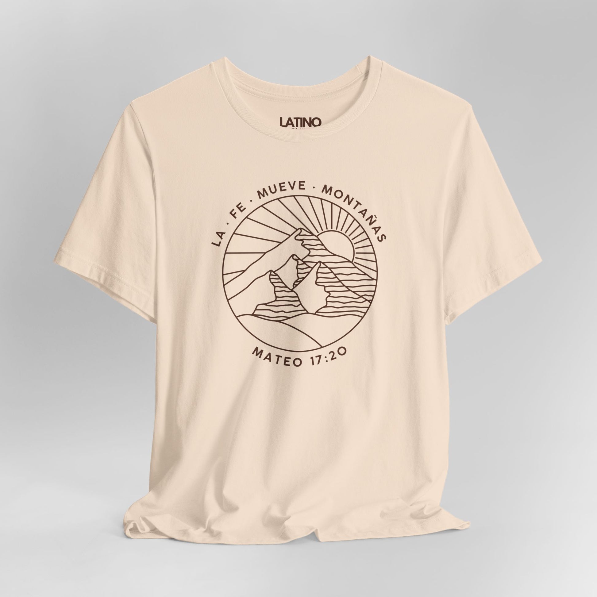 Close Up La Fe Mueve Montañas soft cream t-shirt. Latino In Da house