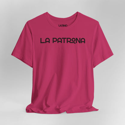 Close Up La Patrona Latina Boss berry pink t-shirt. Latino In Da House