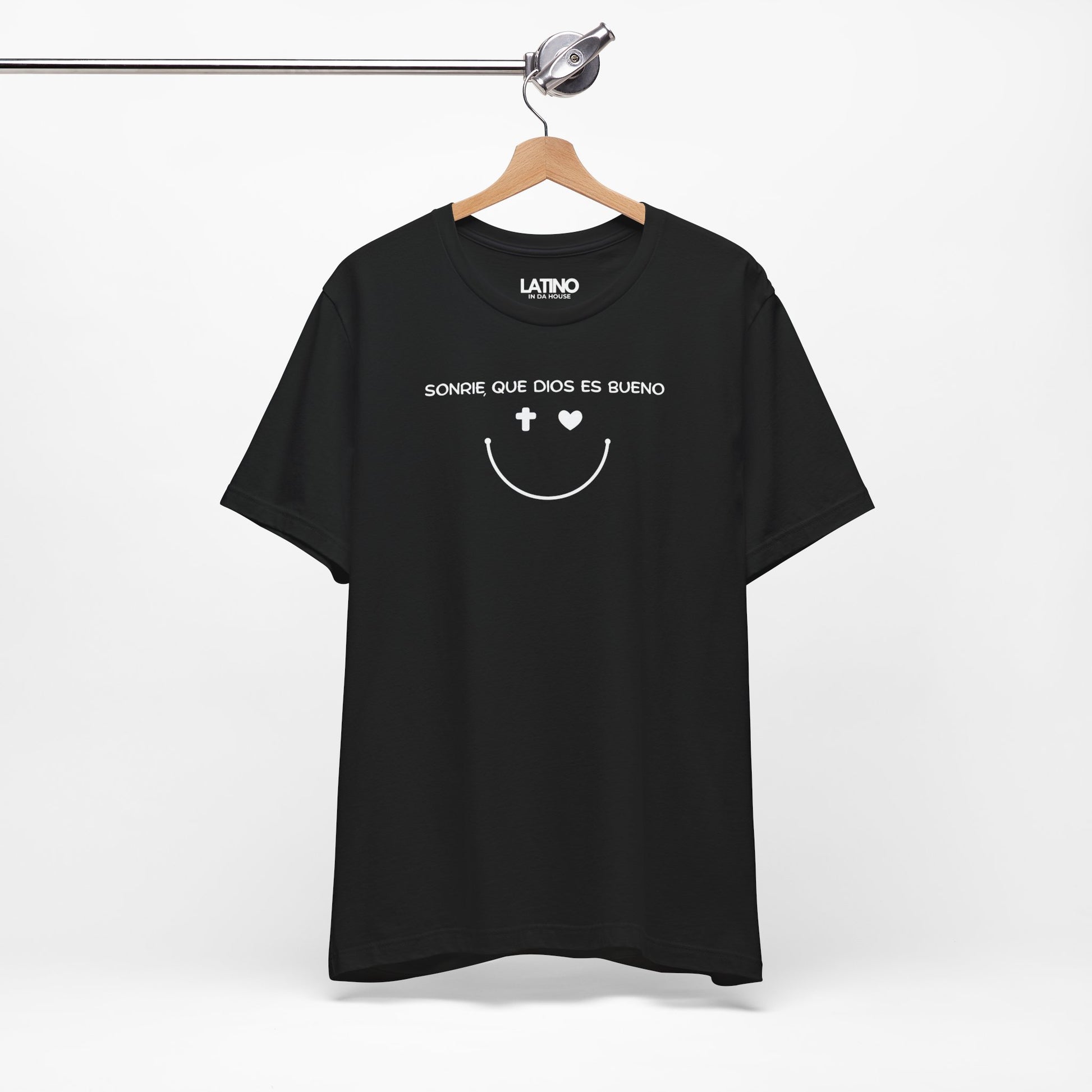 Hanged up Sonrie que dios es bueno black t-shirt. Latino In Da House 